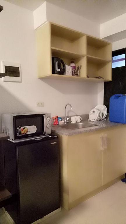 Darvy Suite Muntinlupa City Екстериор снимка
